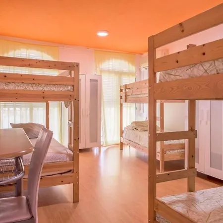 호스텔 Residencia Sin Lujo