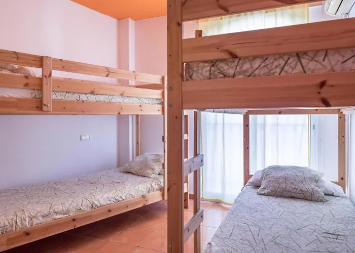 Residencia Sin Lujo بيت شباب *