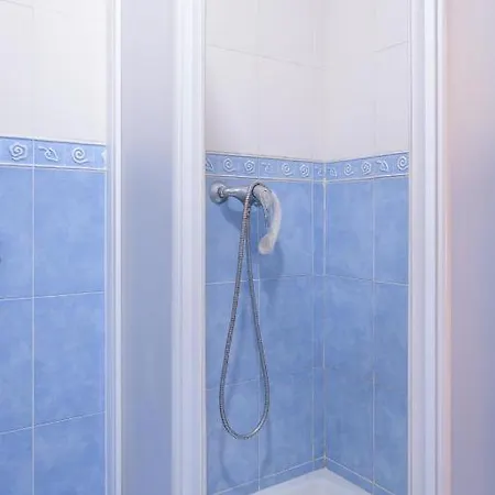 Hostel Residencia Sin Lujo *