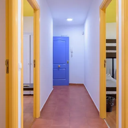 Residencia Sin Lujo Hostel Malaga