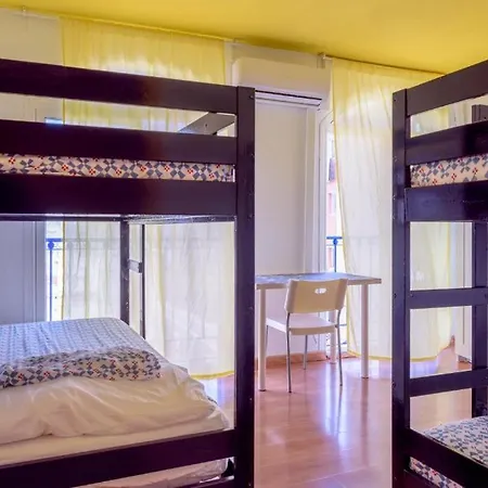 Hostel Residencia Sin Lujo *
