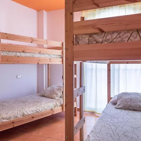 Residencia Sin Lujo Hostel *