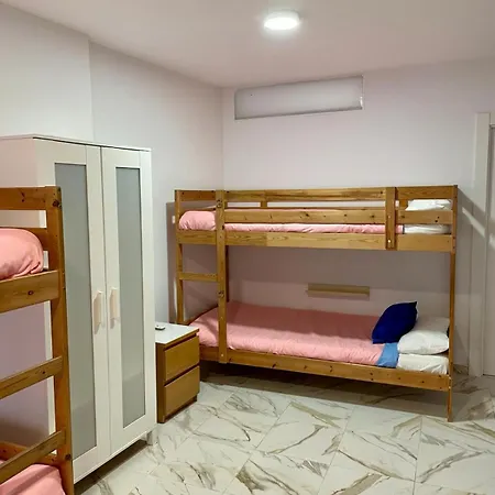 Hostel Residencia Sin Lujo *